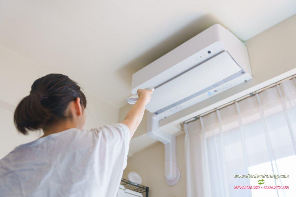 The Ultimate Guide to Japanese Air Conditioners (With Photos of 6 Remotes!) - tsunagu Local