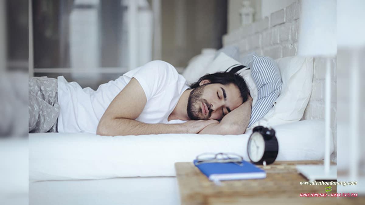Sleeping in a Noisy Bedroom Could be Contributing to Male Infertility